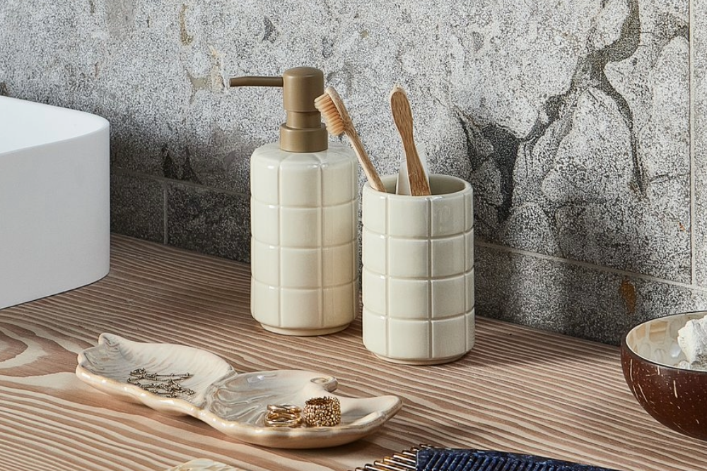 Banyo aksesuarları