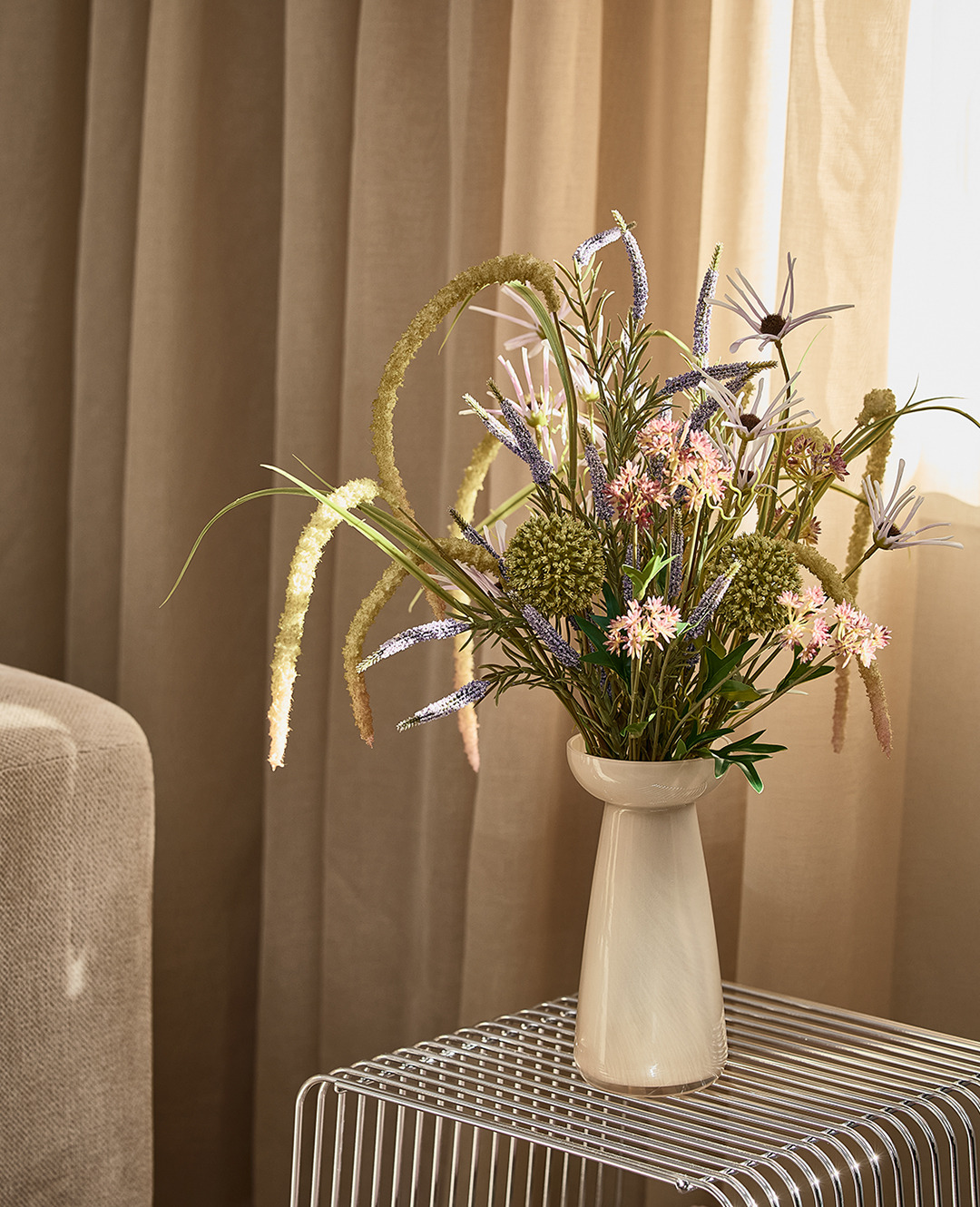 VISTI vazo ve yapay çiçekler